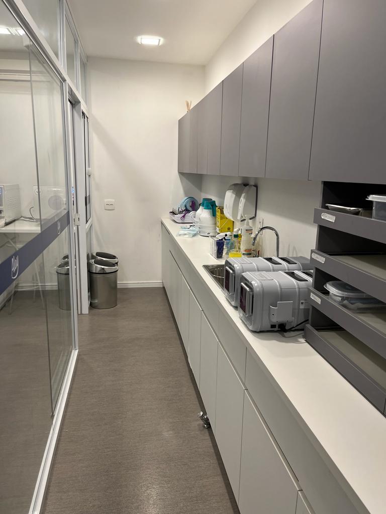 CEO DO WOSON GROUP, NO BRASIL, VISITA CLÍNICA ODONTOLÓGICA ALTO PADRÃO, EM SÃO PAULO.